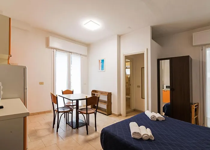 Nest - A Pochi Passi Dal Mare 4* ريتشيوني