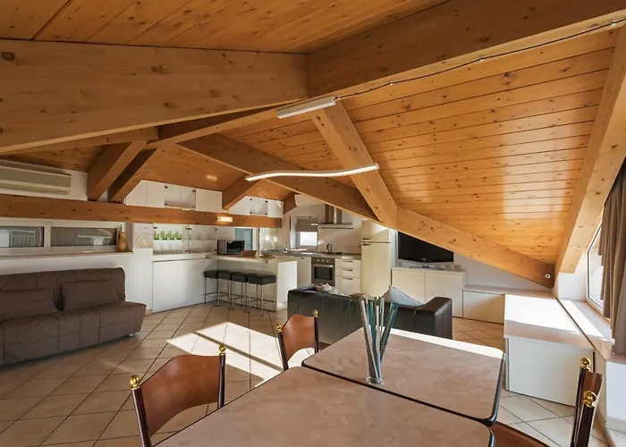 Nest - A Pochi Passi Dal Mare Riccione