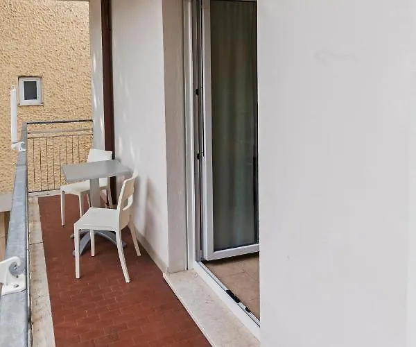 Nest - A Pochi Passi Dal Mare 4*