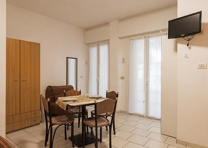 Nest - A Pochi Passi Dal Mare 4* Riccione