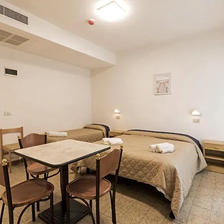 Hotel apartamentowy Nest - A Pochi Passi Dal Mare 4*