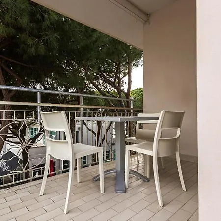 Nest - A Pochi Passi Dal Mare 4*