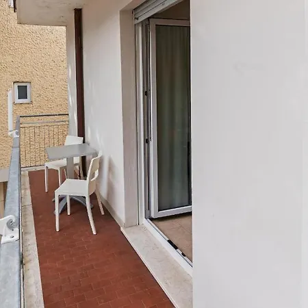 Nest - A Pochi Passi Dal Mare 4*