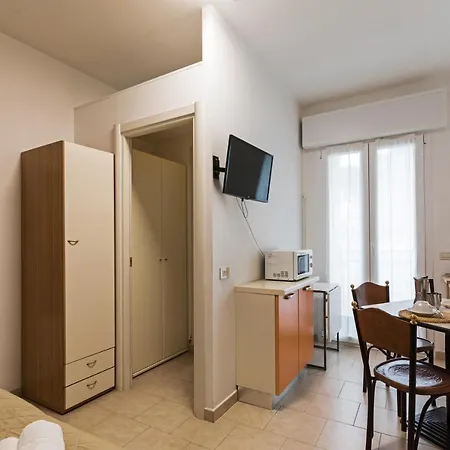 Nest - A Pochi Passi Dal Mare 4* Riccione