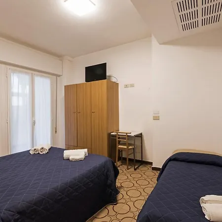 Aparthotel Nest - A Pochi Passi Dal Mare *