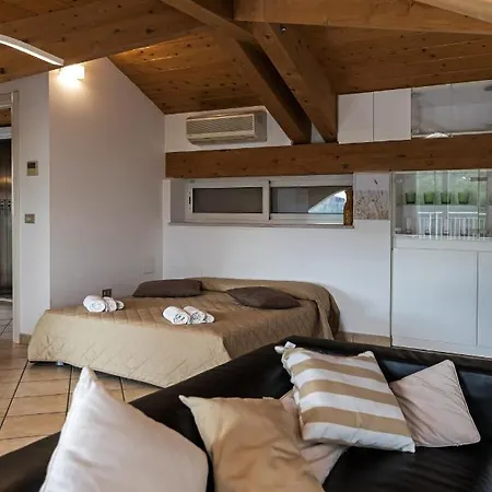 Nest - A Pochi Passi Dal Mare Riccione