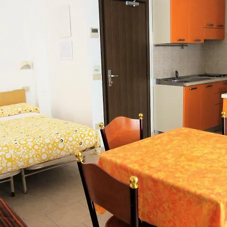 Nest - A Pochi Passi Dal Mare Riccione