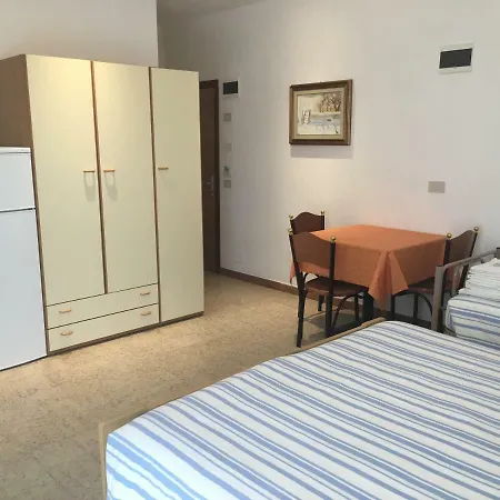 Aparthotel Nest - A Pochi Passi Dal Mare 4*