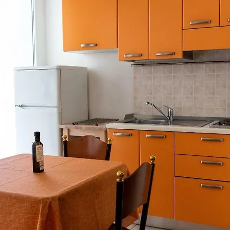 Nest - A Pochi Passi Dal Mare 4* Riccione