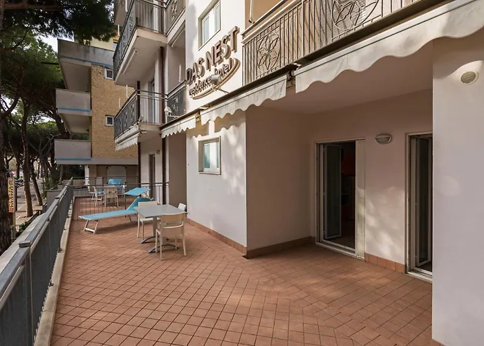 Apart-hotel Nest - A Pochi Passi Dal Mare 4*