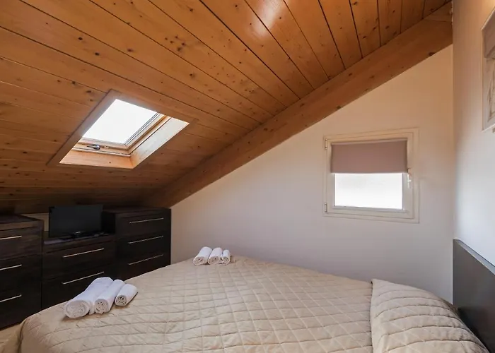 Apart-hotel Nest - A Pochi Passi Dal Mare 4*