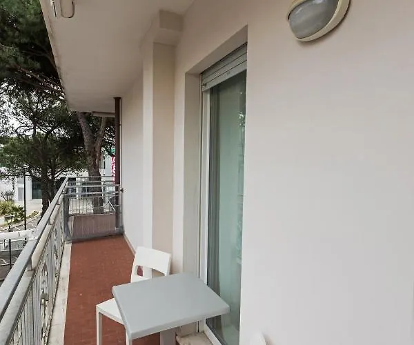 Apart-hotel Nest - A Pochi Passi Dal Mare Riccione