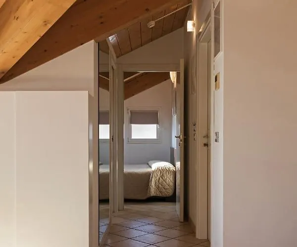 Nest - A Pochi Passi Dal Mare 4*